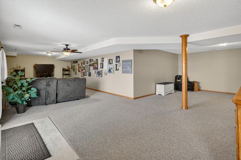 Tiny photo for 2712 N 13th Street, Clinton, IA 52732 (MLS # 12552833)