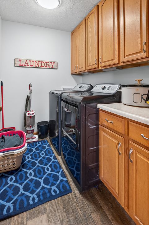 Tiny photo for 2712 N 13th Street, Clinton, IA 52732 (MLS # 12552833)