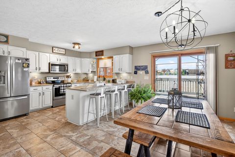 Tiny photo for 2712 N 13th Street, Clinton, IA 52732 (MLS # 12552833)