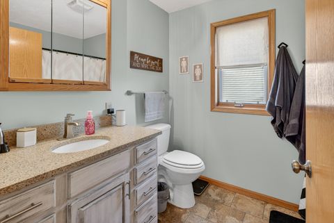 Tiny photo for 2712 N 13th Street, Clinton, IA 52732 (MLS # 12552833)