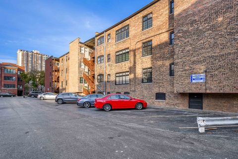 Tiny photo for 509 W ALDINE Avenue #2D, Chicago, IL 60657 (MLS # 12434357)