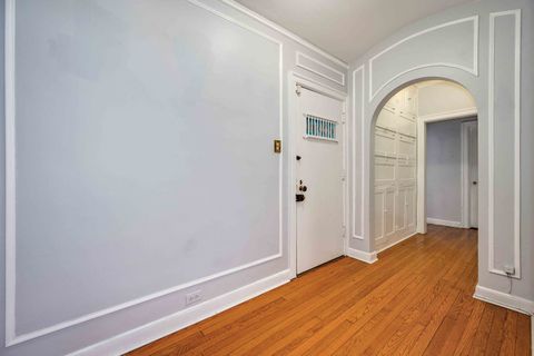 Tiny photo for 509 W ALDINE Avenue #2D, Chicago, IL 60657 (MLS # 12434357)