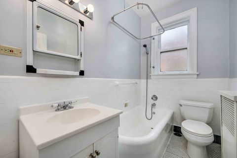 Tiny photo for 509 W ALDINE Avenue #2D, Chicago, IL 60657 (MLS # 12434357)