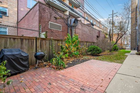 Tiny photo for 509 W ALDINE Avenue #2D, Chicago, IL 60657 (MLS # 12434357)