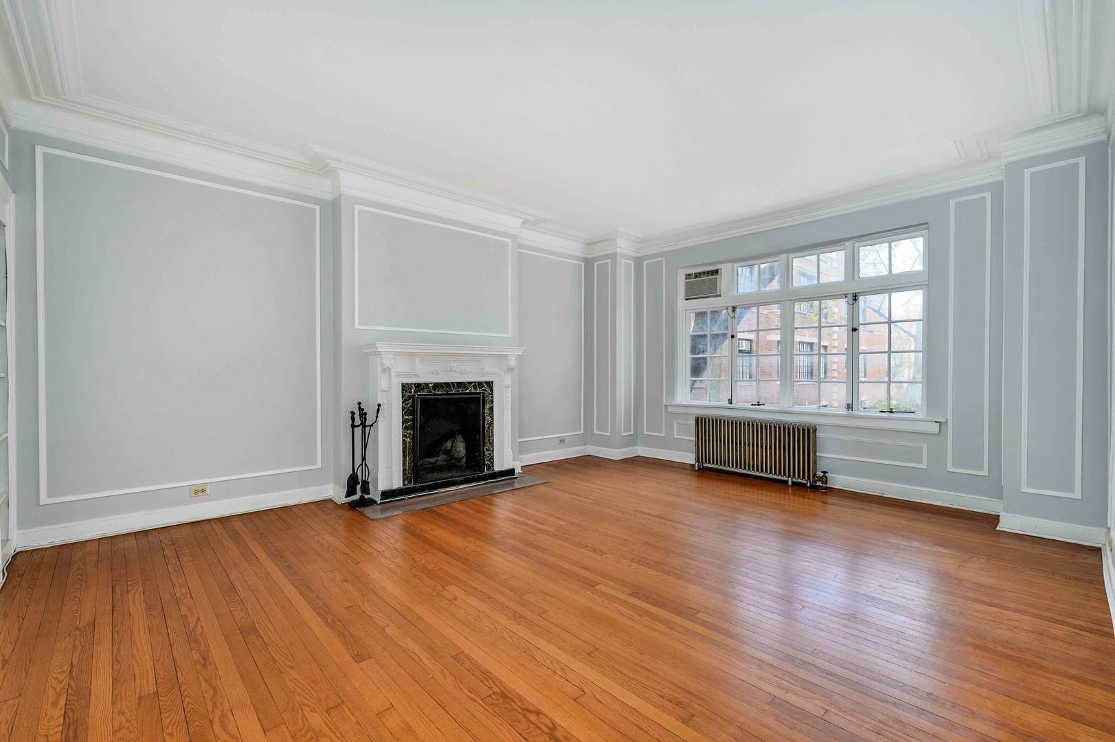 509 W ALDINE Avenue 2D