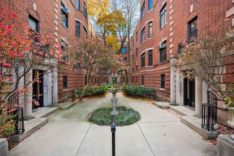 Tiny photo for 509 W ALDINE Avenue #2D, Chicago, IL 60657 (MLS # 12434357)