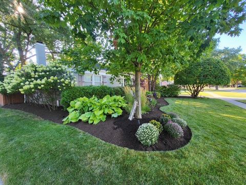 Tiny photo for 737 Deerpath Drive, Deerfield, IL 60015 (MLS # 12635233)