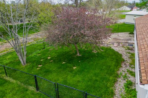 Tiny photo for 1401 Posey Street, Marion, IL 62959 (MLS # 12611011)