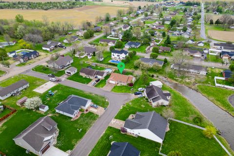 Tiny photo for 1401 Posey Street, Marion, IL 62959 (MLS # 12611011)