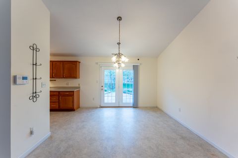 Tiny photo for 1401 Posey Street, Marion, IL 62959 (MLS # 12611011)