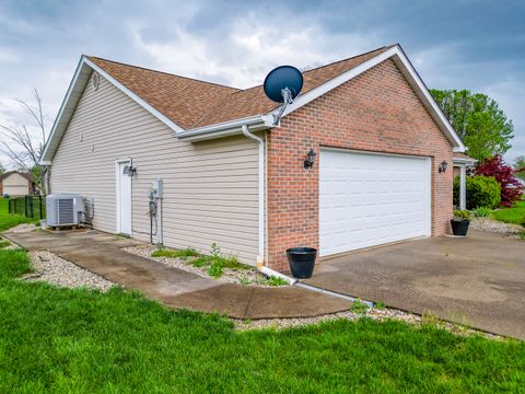 Tiny photo for 1401 Posey Street, Marion, IL 62959 (MLS # 12611011)