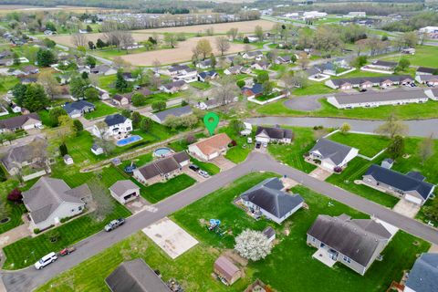 Tiny photo for 1401 Posey Street, Marion, IL 62959 (MLS # 12611011)