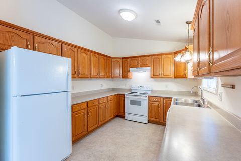 Tiny photo for 1401 Posey Street, Marion, IL 62959 (MLS # 12611011)