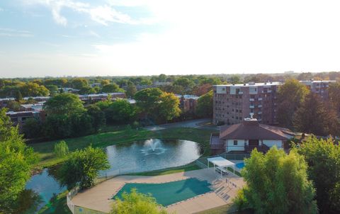 Tiny photo for 1275 E Baldwin Lane #507, Palatine, IL 60074 (MLS # 12488201)