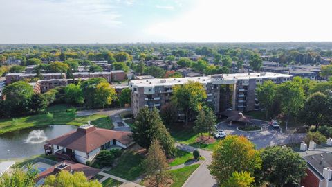 Tiny photo for 1275 E Baldwin Lane #507, Palatine, IL 60074 (MLS # 12488201)
