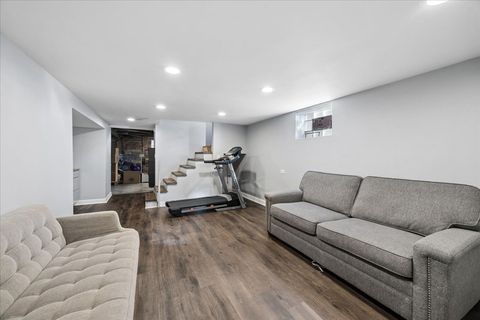 Tiny photo for 3813 N CUMBERLAND Avenue, Chicago, IL 60634 (MLS # 12599265)