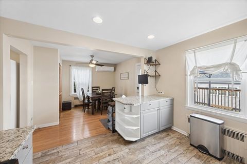 Tiny photo for 3813 N CUMBERLAND Avenue, Chicago, IL 60634 (MLS # 12599265)