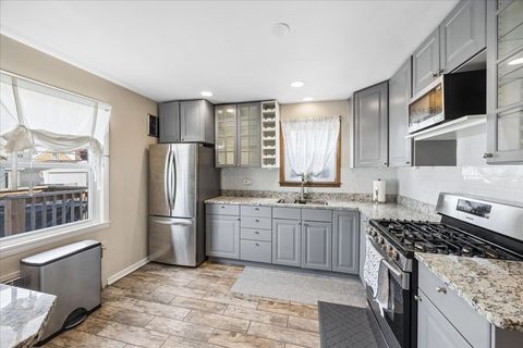 Tiny photo for 3813 N CUMBERLAND Avenue, Chicago, IL 60634 (MLS # 12599265)