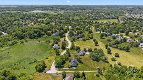 Tiny photo for 39W016 W Hilltop Drive, St. Charles, IL 60175 (MLS # 12660903)
