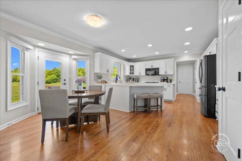 Tiny photo for 39W016 W Hilltop Drive, St. Charles, IL 60175 (MLS # 12660903)
