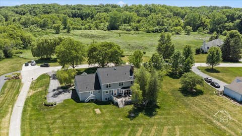 Tiny photo for 39W016 W Hilltop Drive, St. Charles, IL 60175 (MLS # 12660903)