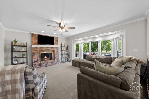 Tiny photo for 39W016 W Hilltop Drive, St. Charles, IL 60175 (MLS # 12660903)