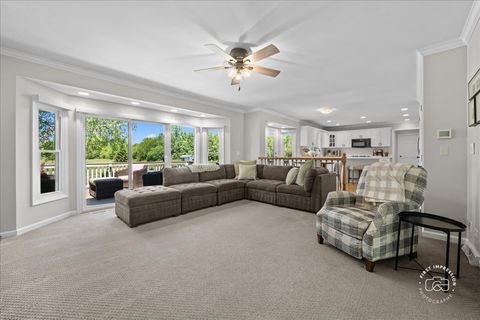Tiny photo for 39W016 W Hilltop Drive, St. Charles, IL 60175 (MLS # 12660903)