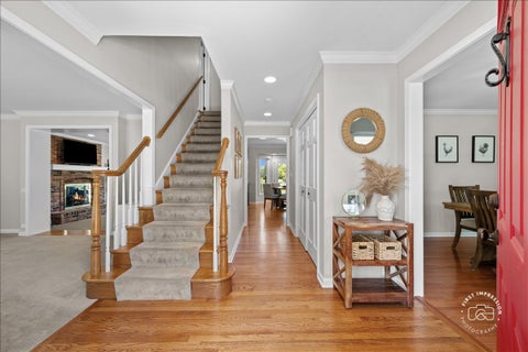Tiny photo for 39W016 W Hilltop Drive, St. Charles, IL 60175 (MLS # 12660903)