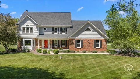 Photo of 39W016 W Hilltop Drive, St. Charles, IL 60175 (MLS # 12660903)