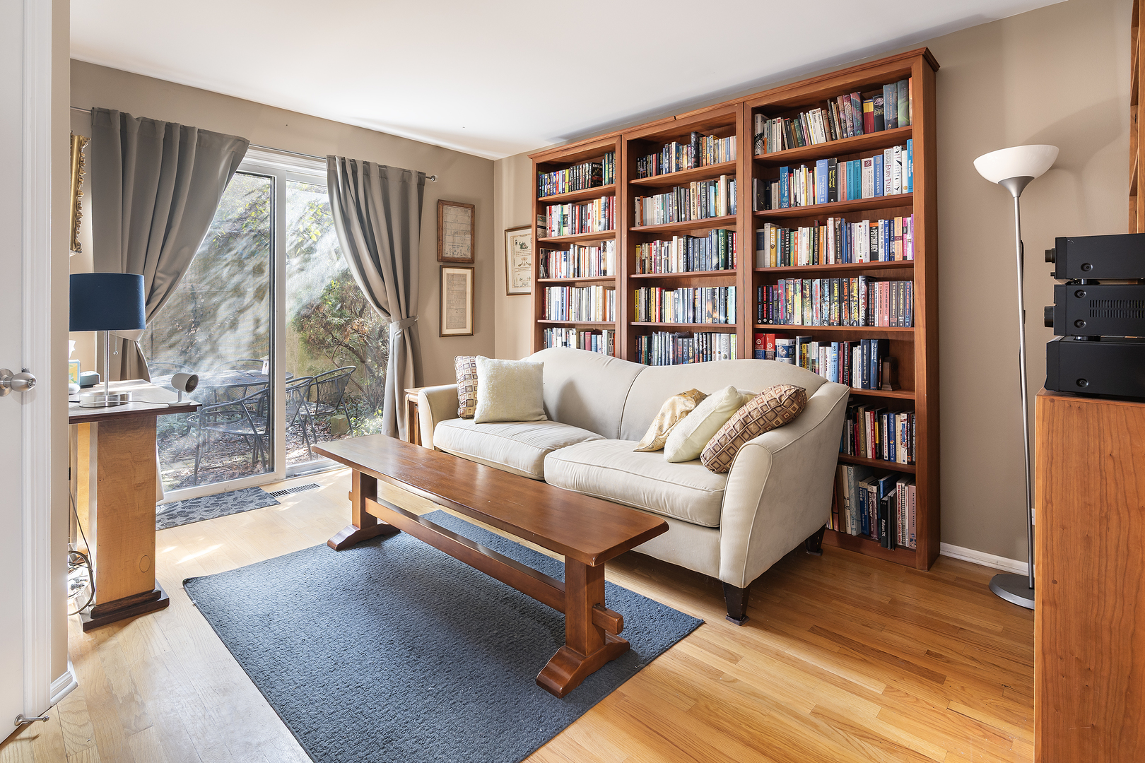 1801 W Winnemac Avenue F