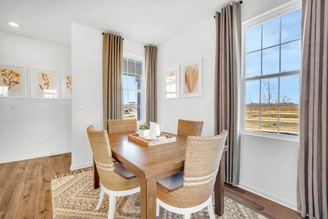 Tiny photo for 262 Charlestowne Lakes Drive, St. Charles, IL 60174 (MLS # 12531957)