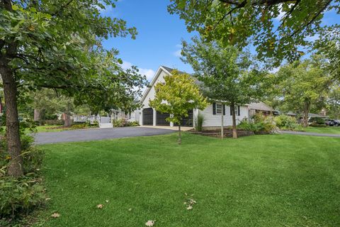 Tiny photo for 18124 W Avon Court, Grayslake, IL 60030 (MLS # 12476624)