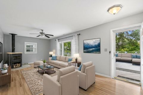 Tiny photo for 18124 W Avon Court, Grayslake, IL 60030 (MLS # 12476624)