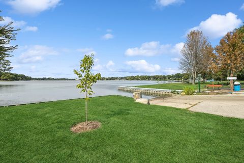 Tiny photo for 18124 W Avon Court, Grayslake, IL 60030 (MLS # 12476624)