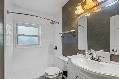 Tiny photo for 18124 W Avon Court, Grayslake, IL 60030 (MLS # 12476624)