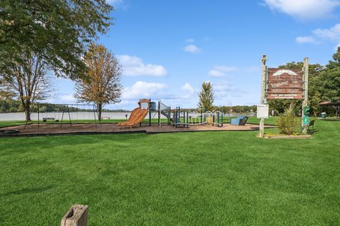 Tiny photo for 18124 W Avon Court, Grayslake, IL 60030 (MLS # 12476624)