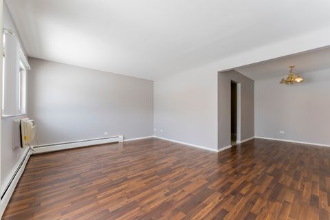Tiny photo for 703 E Fullerton Avenue #107, Glendale Heights, IL 60139 (MLS # 12529974)