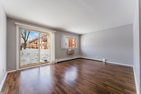 Tiny photo for 703 E Fullerton Avenue #107, Glendale Heights, IL 60139 (MLS # 12529974)