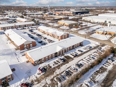 Tiny photo for 703 E Fullerton Avenue #107, Glendale Heights, IL 60139 (MLS # 12529974)