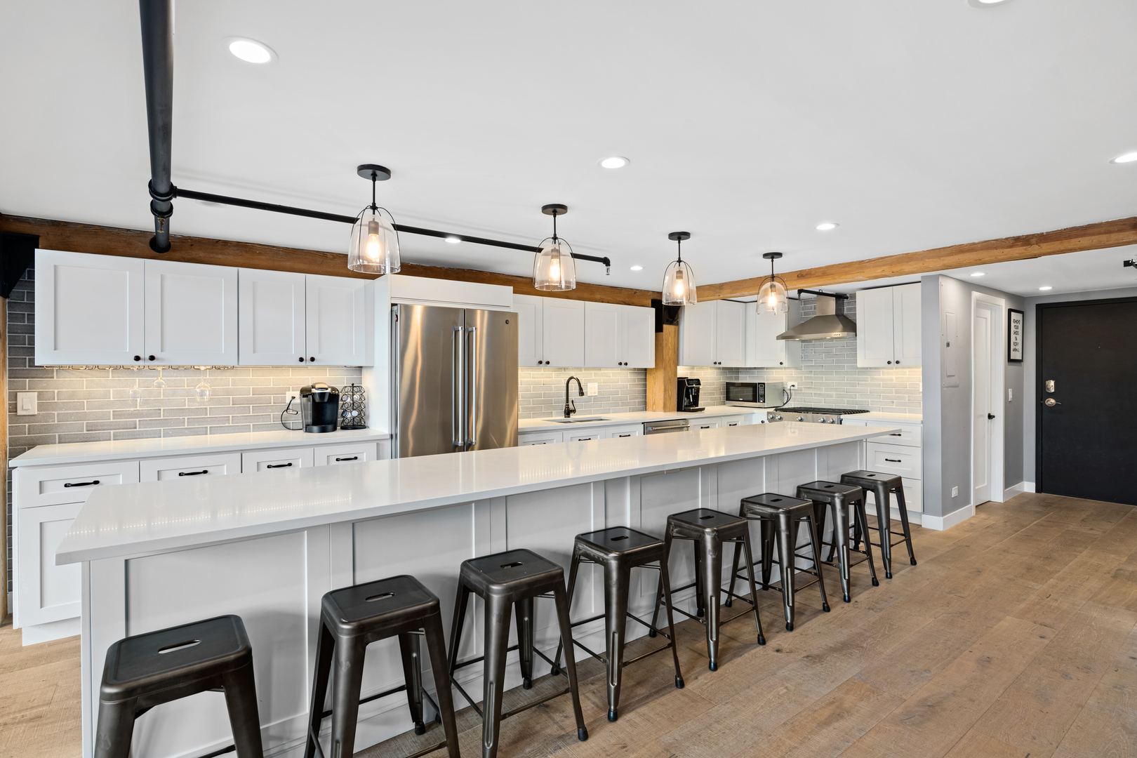 1000 W Washington Boulevard 538-539