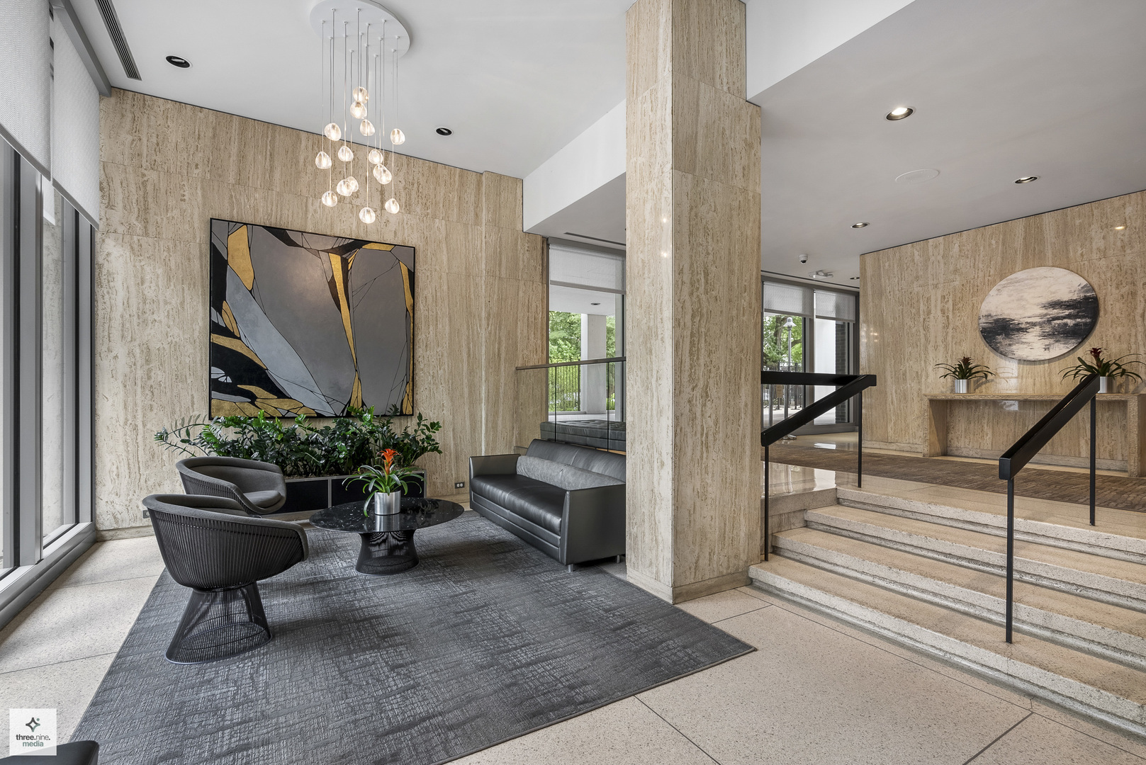 88 W Schiller Street 404L