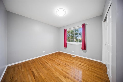 Tiny photo for 18073 W Stockton Court, Gurnee, IL 60031 (MLS # 12779013)