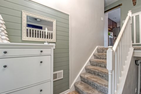 Tiny photo for 220 Falcon Ridge Way, Bolingbrook, IL 60440 (MLS # 12476905)