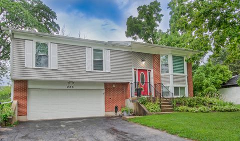 Tiny photo for 220 Falcon Ridge Way, Bolingbrook, IL 60440 (MLS # 12476905)