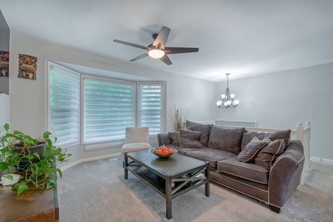 Tiny photo for 220 Falcon Ridge Way, Bolingbrook, IL 60440 (MLS # 12476905)