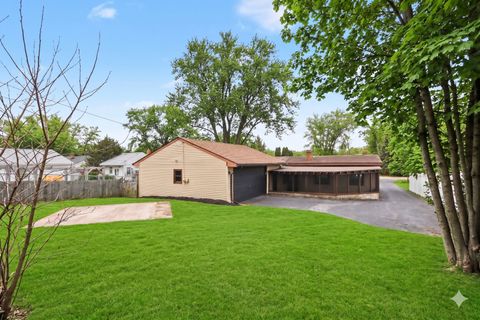 Tiny photo for 629 Thornton Street, Lockport, IL 60441 (MLS # 12633032)