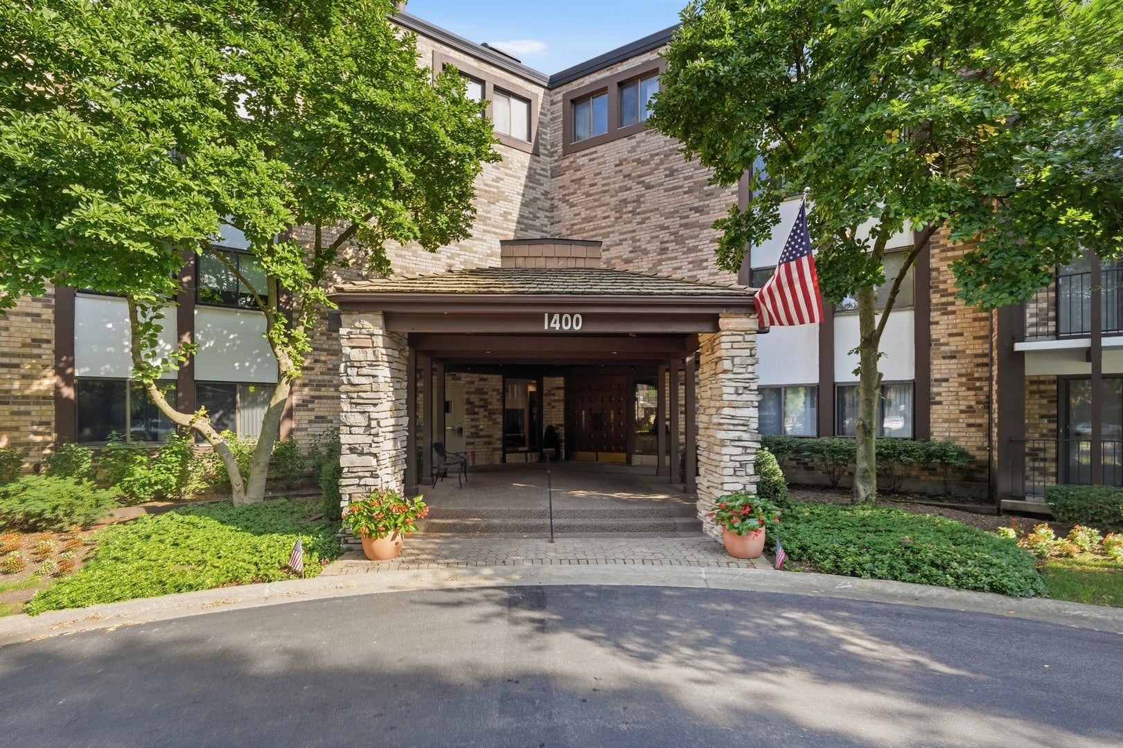 1400 N Yarmouth Place 304