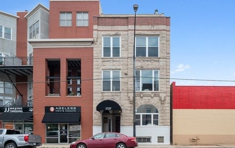 1727 N Clybourn Avenue 3 Chicago IL 60614