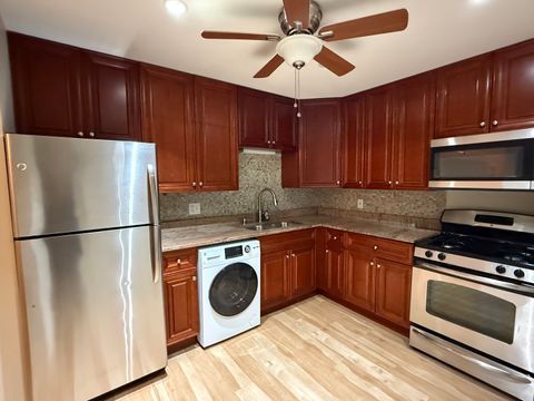 Tiny photo for 531 Carlysle Drive #9, Clarendon Hills, IL 60514 (MLS # 12493872)