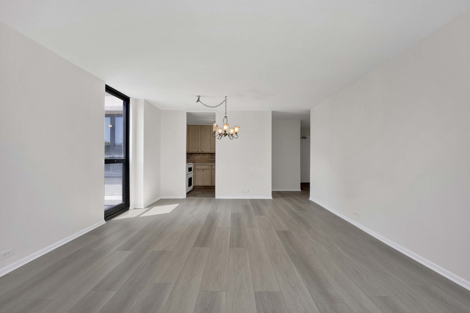 1850 N Clark Street 307